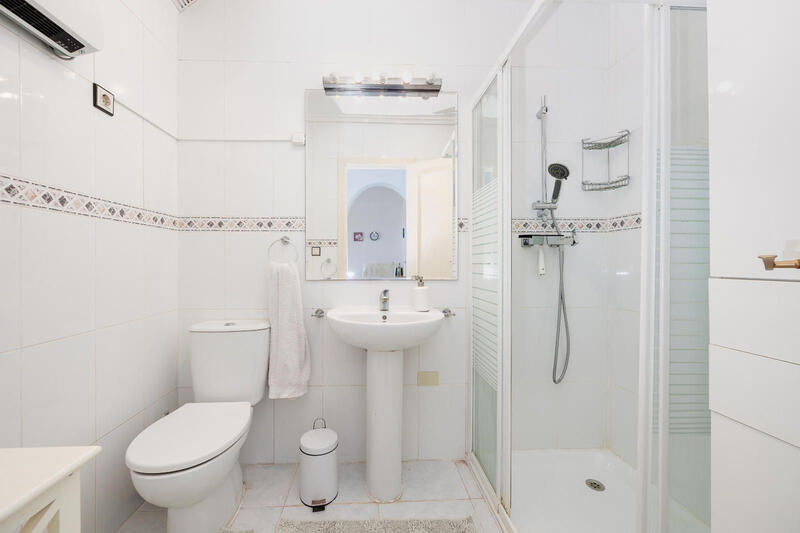 2 bedroom Apartment for sale 2 bedroom Apartment for sale
