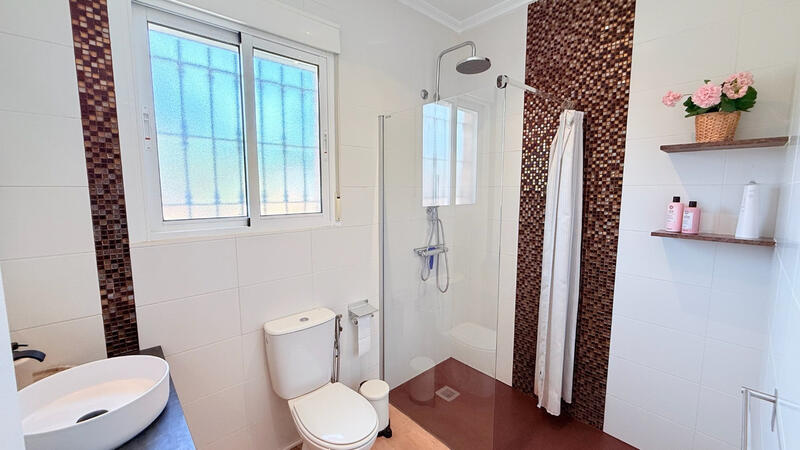 3 sovrum Villa till salu