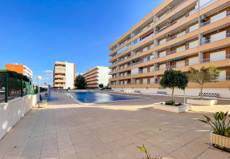 Apartment for sale in Punta Prima, Alicante