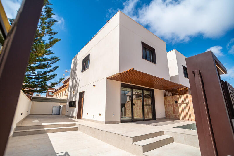 Villa en venta en San Javier, Murcia