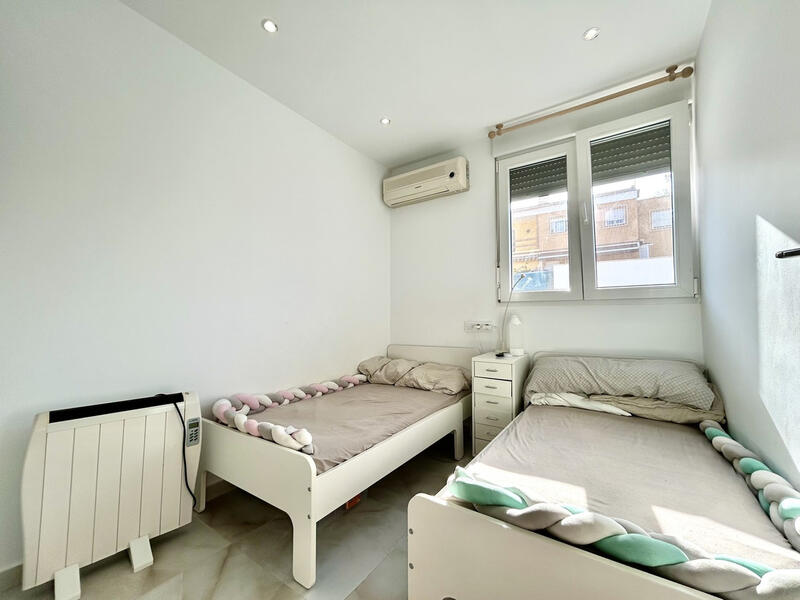 3 Schlafzimmer Stadthaus zu verkaufen
