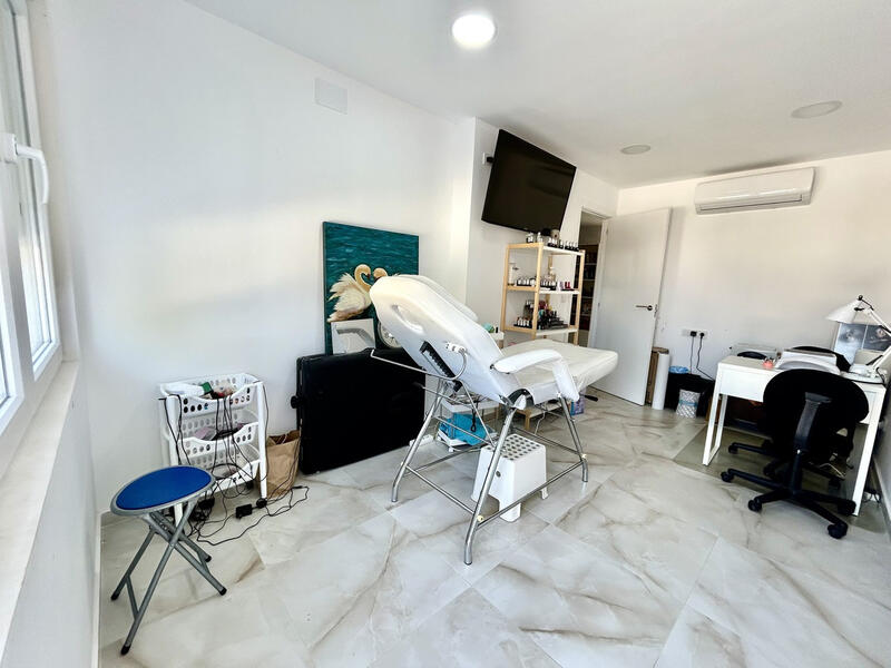 3 Schlafzimmer Stadthaus zu verkaufen
