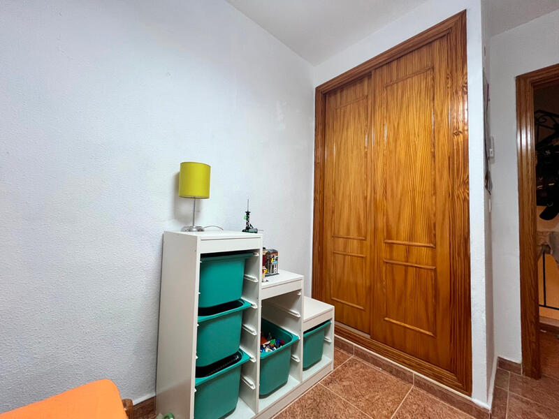 3 bedroom Townhouse for sale