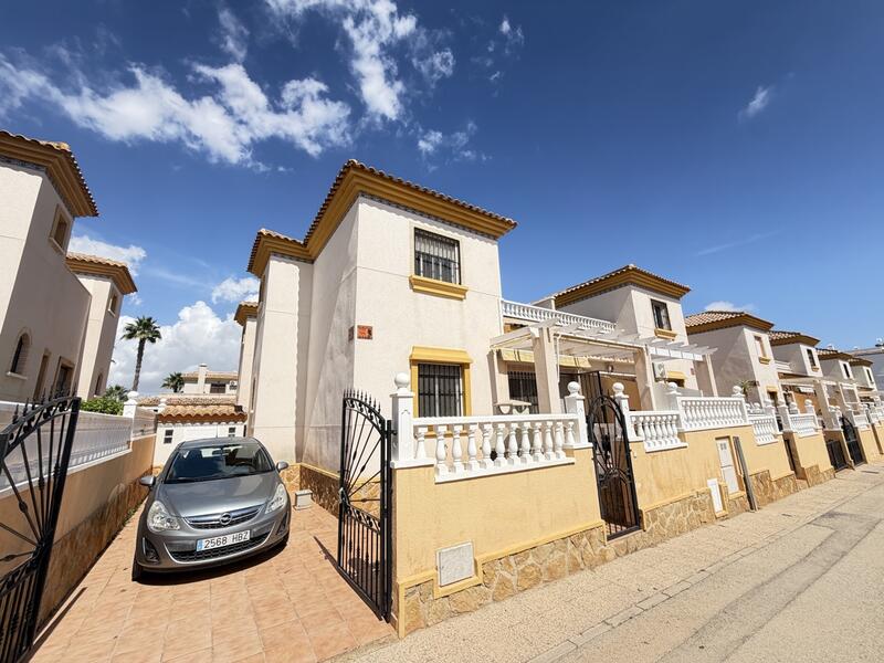 Maison de Ville à vendre dans Villamartin, Alicante