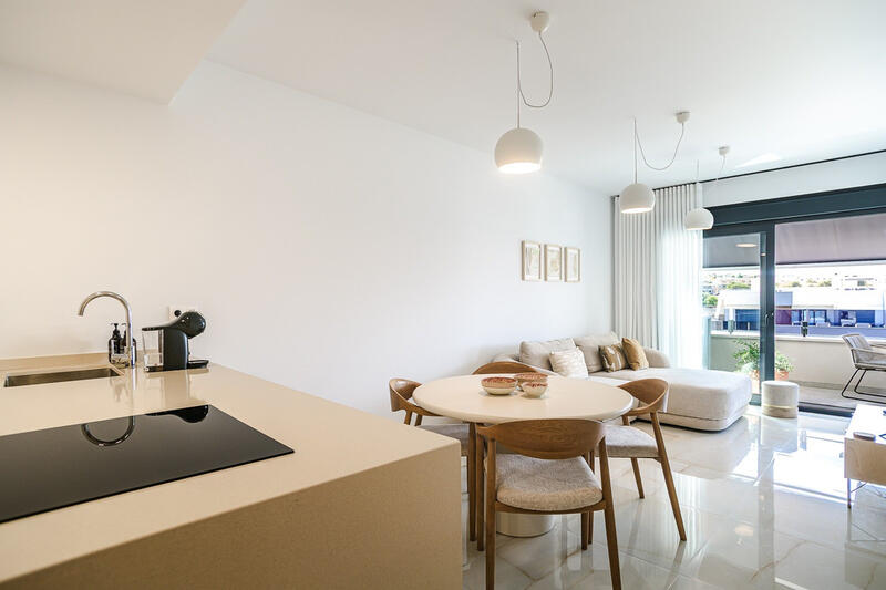 2 slaapkamer Appartement Te koop 2 slaapkamer Appartement Te koop