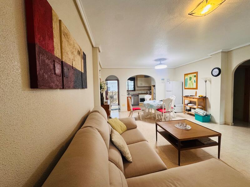 2 slaapkamer Appartement Te koop 2 slaapkamer Appartement Te koop