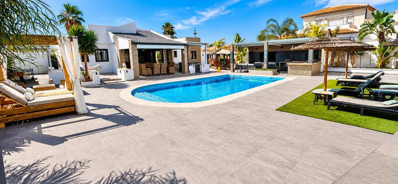 5 slaapkamer Villa Te koop
