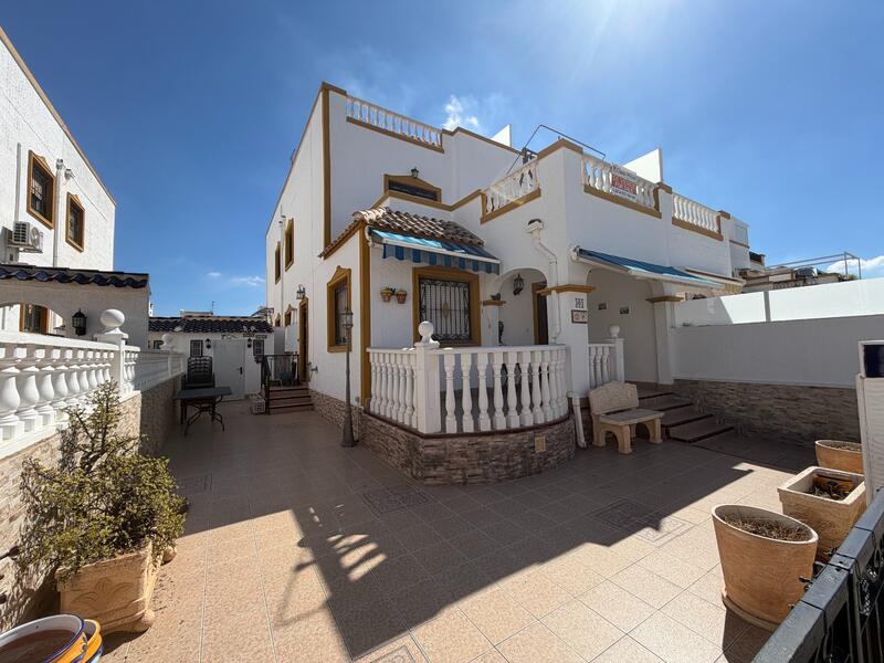 Stadthaus zu verkaufen in Los Montesinos, Alicante
