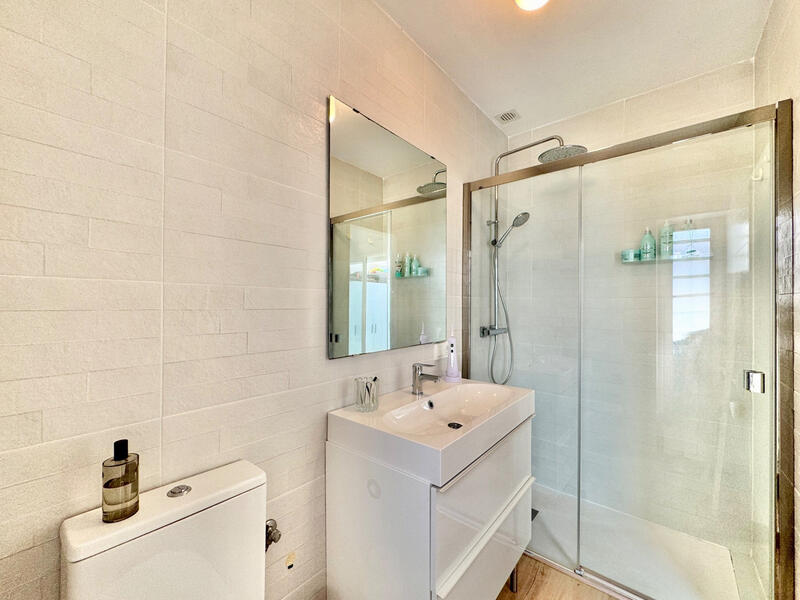 3 slaapkamer Appartement Te koop 3 slaapkamer Appartement Te koop
