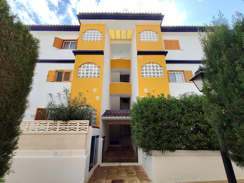 2 bedroom Apartment for sale