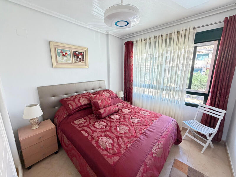 2 Schlafzimmer Stadthaus zu verkaufen