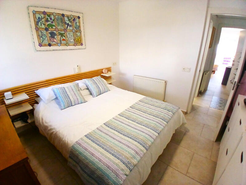 2 slaapkamer Gezinswoning Te koop