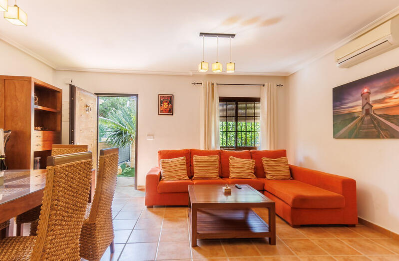 3 bedroom Townhouse for sale