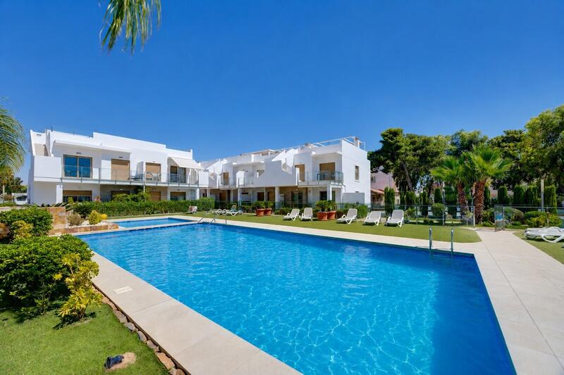 квартира продается в Pilar de la Horadada, Alicante