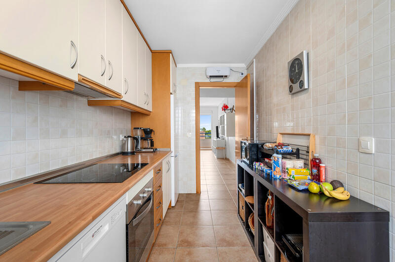 3 bedroom Apartment for sale