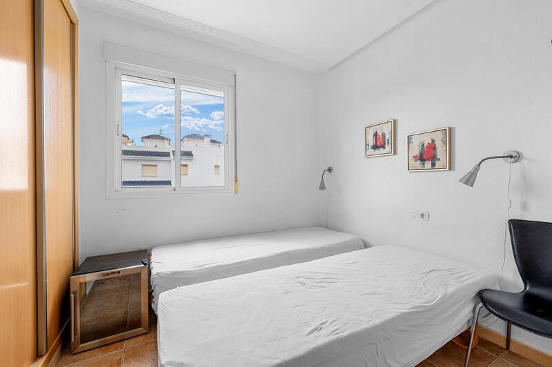 3 bedroom Apartment for sale