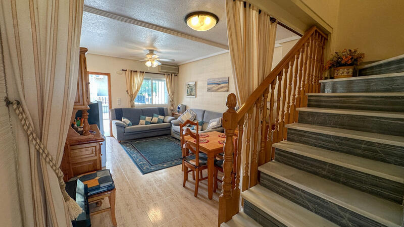 2 bedroom Townhouse for sale 2 bedroom Townhouse for sale