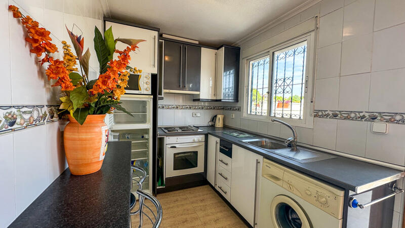 2 bedroom Townhouse for sale 2 bedroom Townhouse for sale