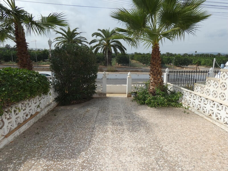 3 bedroom Townhouse for sale 3 bedroom Townhouse for sale