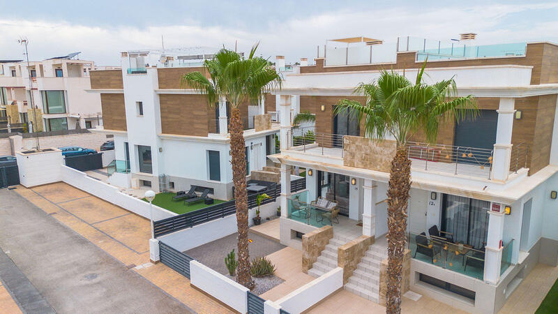 Villa til salgs i Ciudad Quesada, Alicante