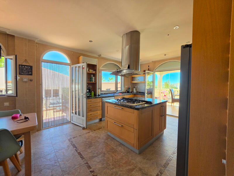 4 bedroom Villa for sale 4 bedroom Villa for sale