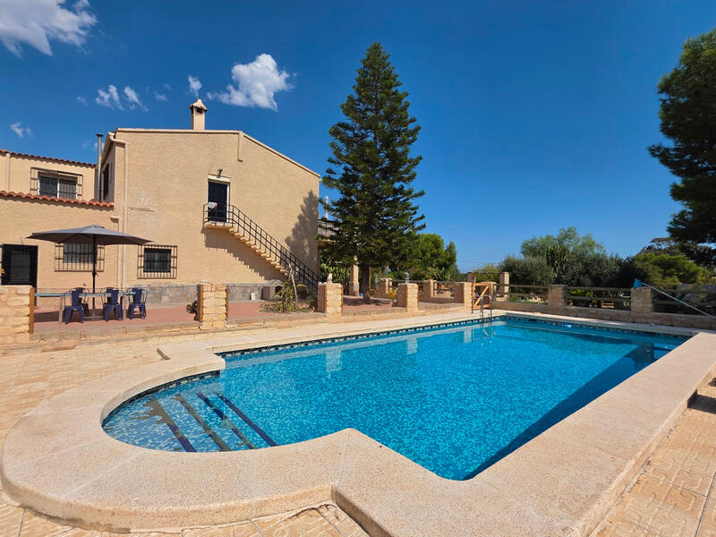 6 bedroom Country House for sale 6 bedroom Country House for sale