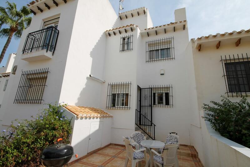 2 bedroom Townhouse for sale 2 bedroom Townhouse for sale
