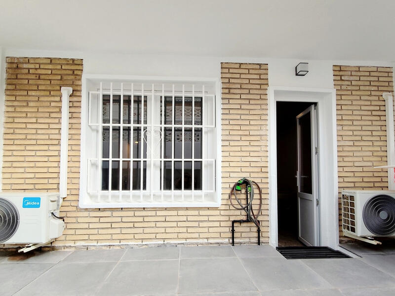 2 slaapkamer Appartement Te koop 2 slaapkamer Appartement Te koop