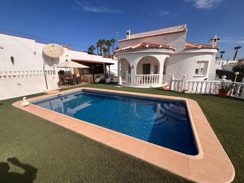 Villa till salu i Ciudad Quesada, Alicante