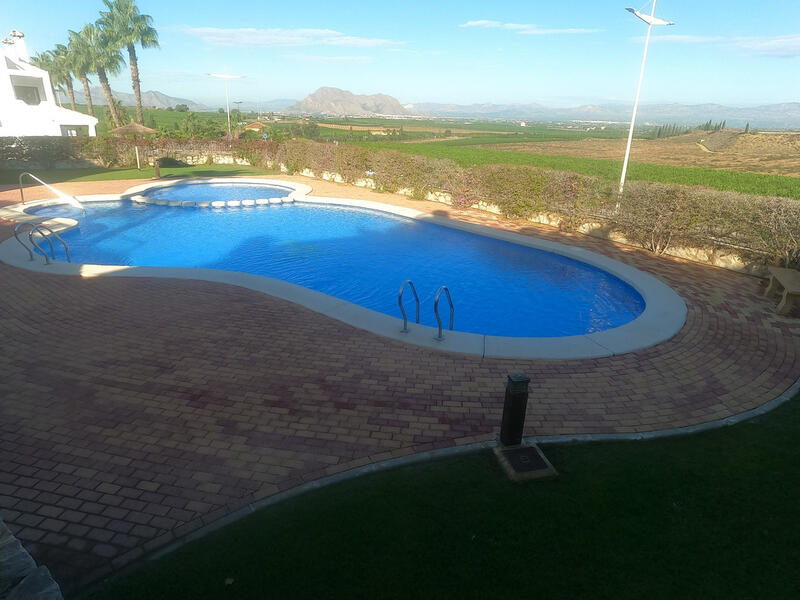 2 Cuarto Villa en venta