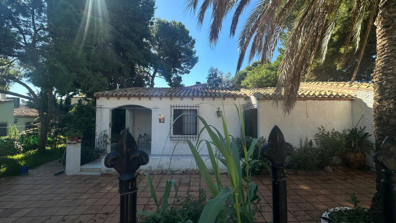 4 bedroom Villa for sale
