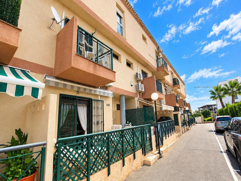 Townhouse for sale in Playa Flamenca, Alicante Townhouse for sale in Playa Flamenca, Alicante