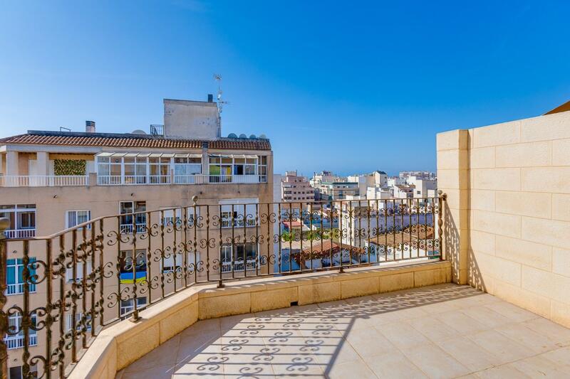 Apartamento en venta en Torrevieja, Alicante