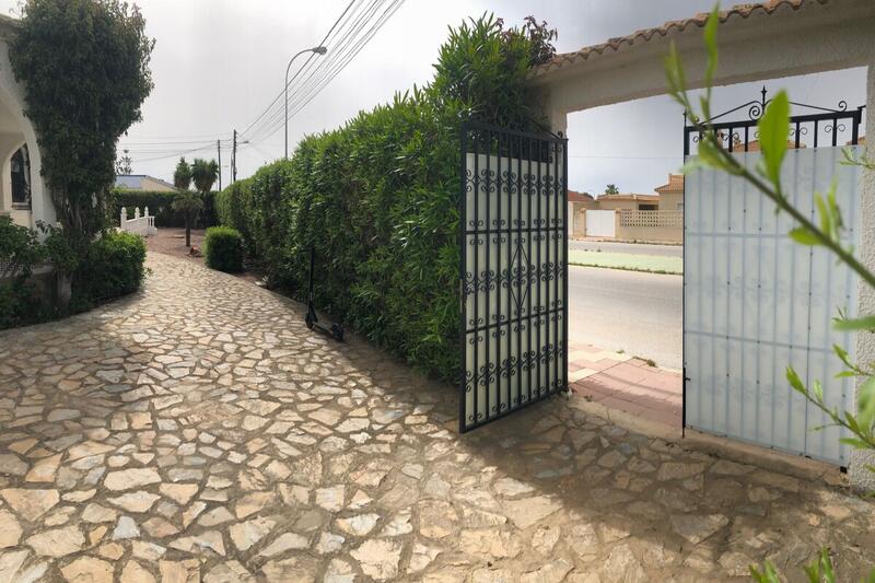 3 bedroom Country House for sale