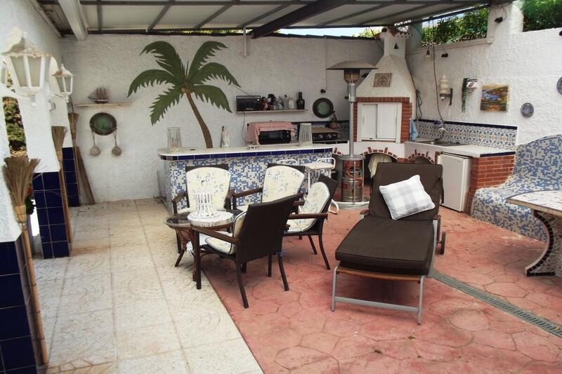 4 Schlafzimmer Landhaus zu verkaufen
