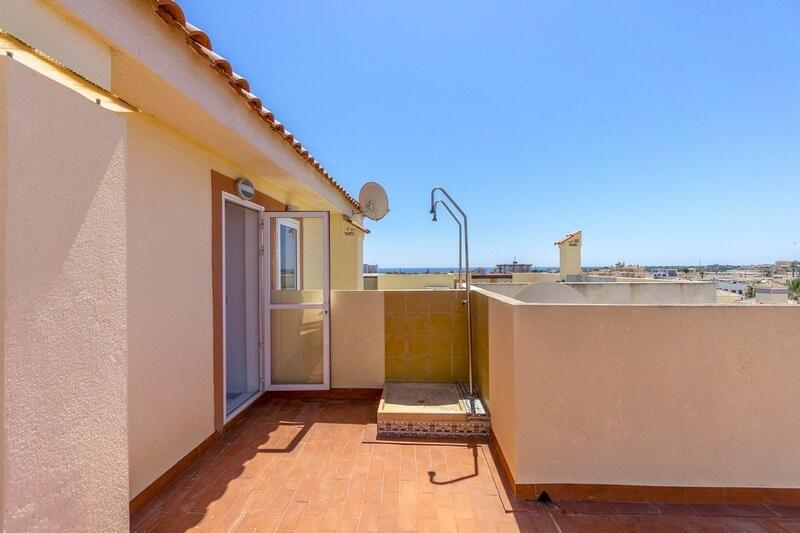 2 Cuarto Villa en venta