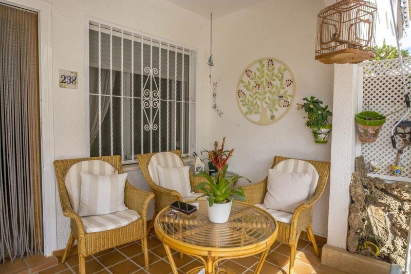 2 Cuarto Villa en venta