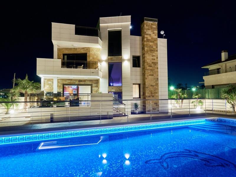 Villa for sale in La Mata, Alicante