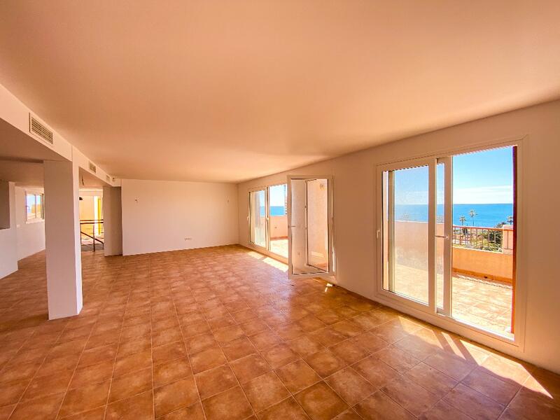 Apartment for sale in Punta Prima, Alicante