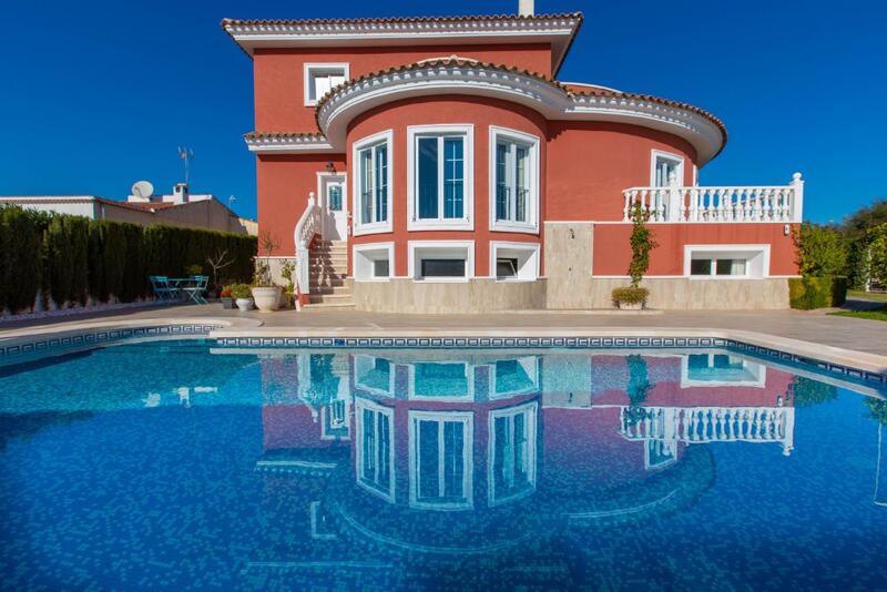 Villa en venta en Ciudad Quesada, Alicante