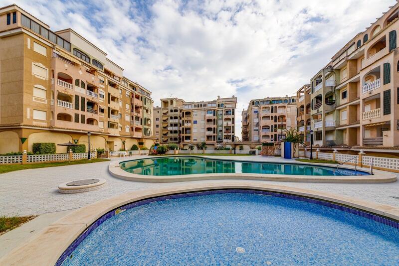 Appartement zu verkaufen in Torrevieja, Alicante