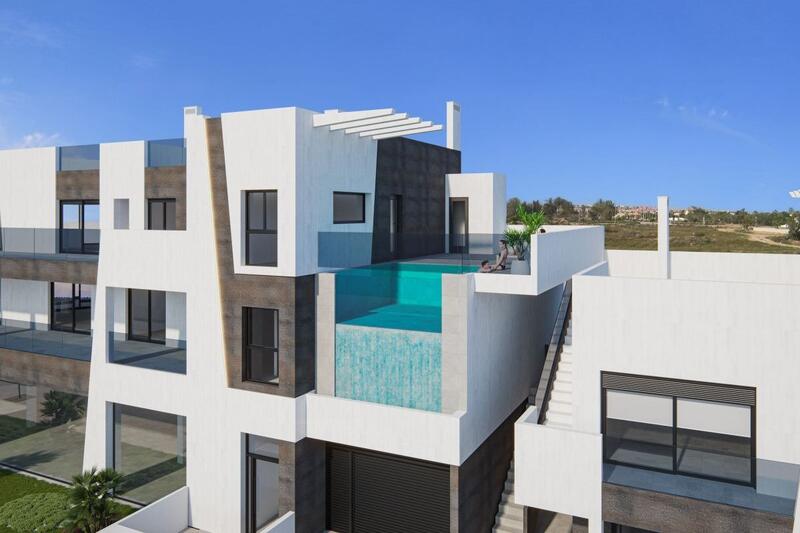 Villa en venta en Pilar de la Horadada, Alicante