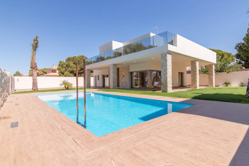 5 bedroom Villa for sale