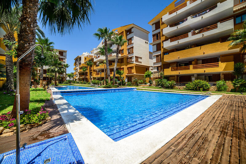 Apartamento en venta en Punta Prima, Alicante
