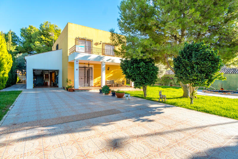 Villa en venta en Orihuela Costa, Alicante