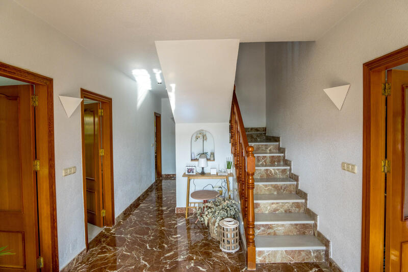 7 Cuarto Villa en venta