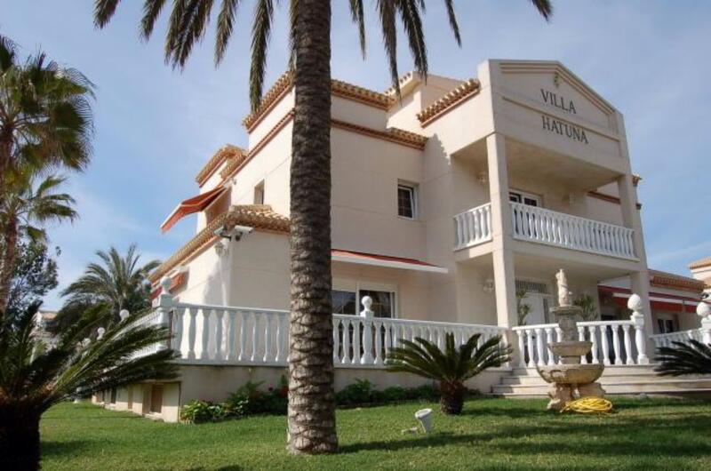 Villa till salu i Playa Flamenca, Alicante