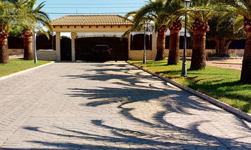 6 Cuarto Villa en venta