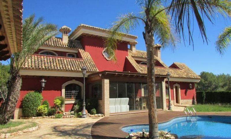 6 Cuarto Villa en venta