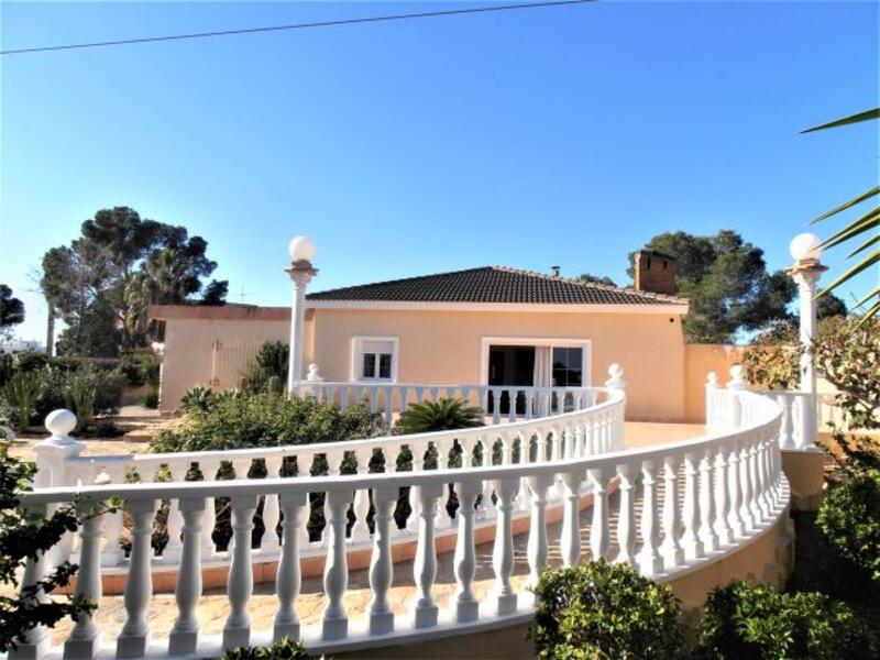 4 bedroom Villa for sale